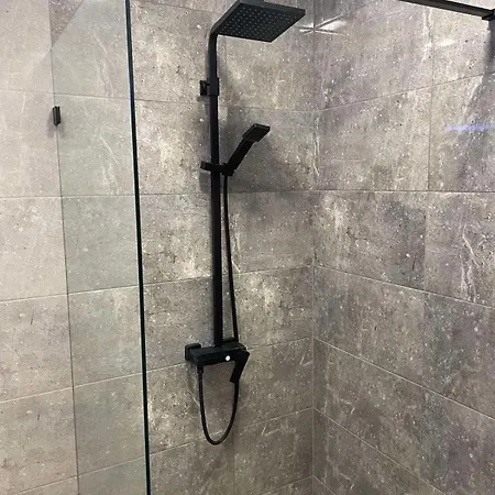 Historical 1br Center