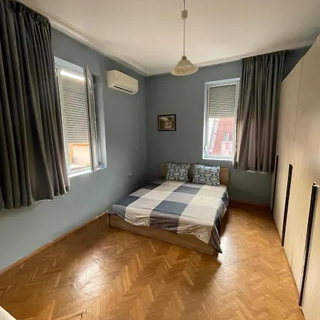 Lägenhet Historical 1br Center