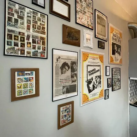 Historical 1br Center